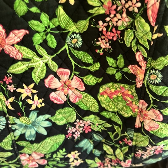 VERA BRADLY Beautiful & Practical Quilted Botanical Tote Bag 🔥🔥🔥 - Picture 13 of 15